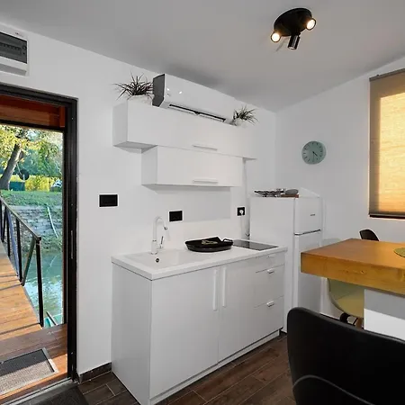House * Belgrade